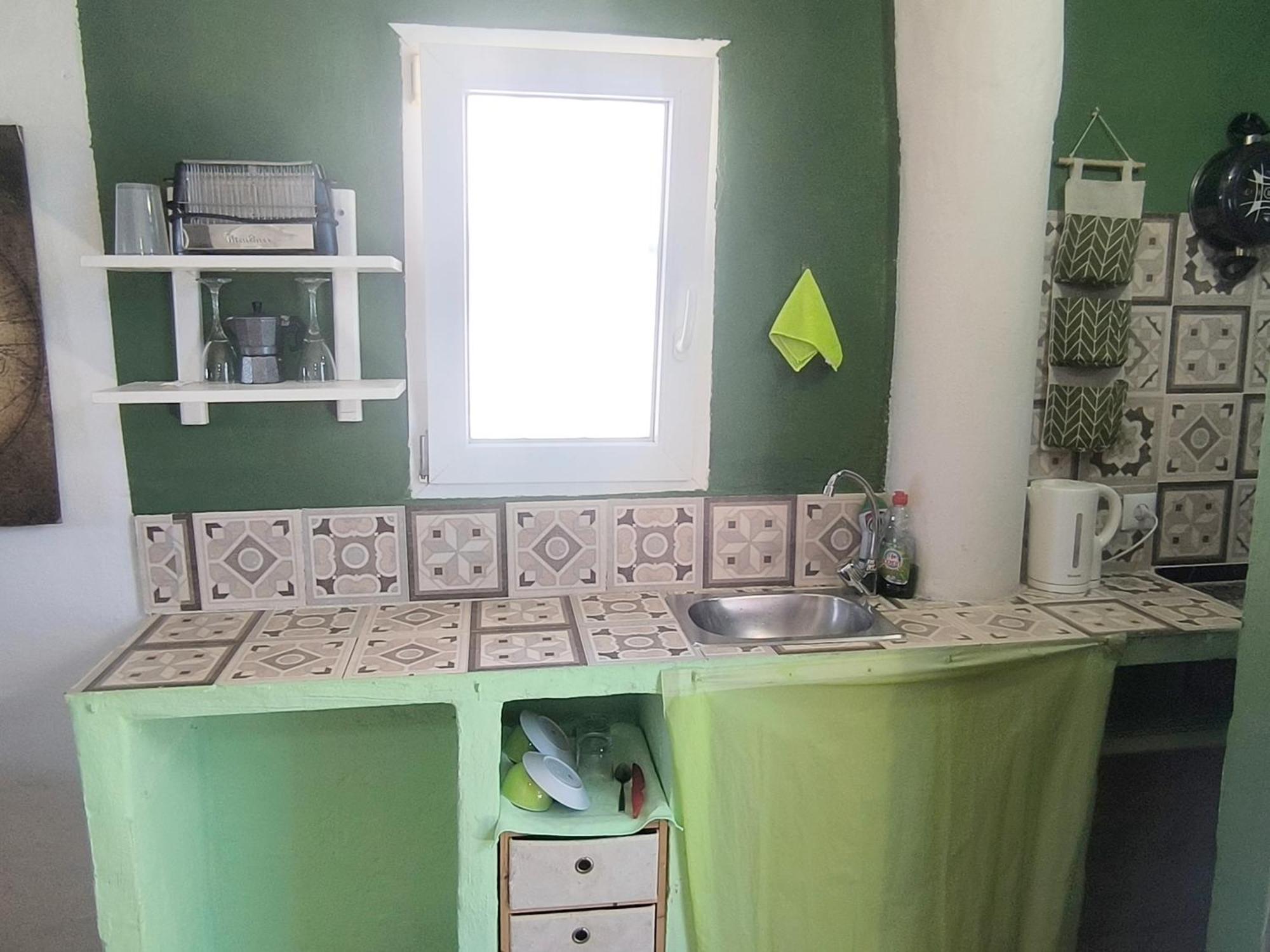 Seaside Double Room with Private Kitchen & Bathroom Algeciras Exterior photo