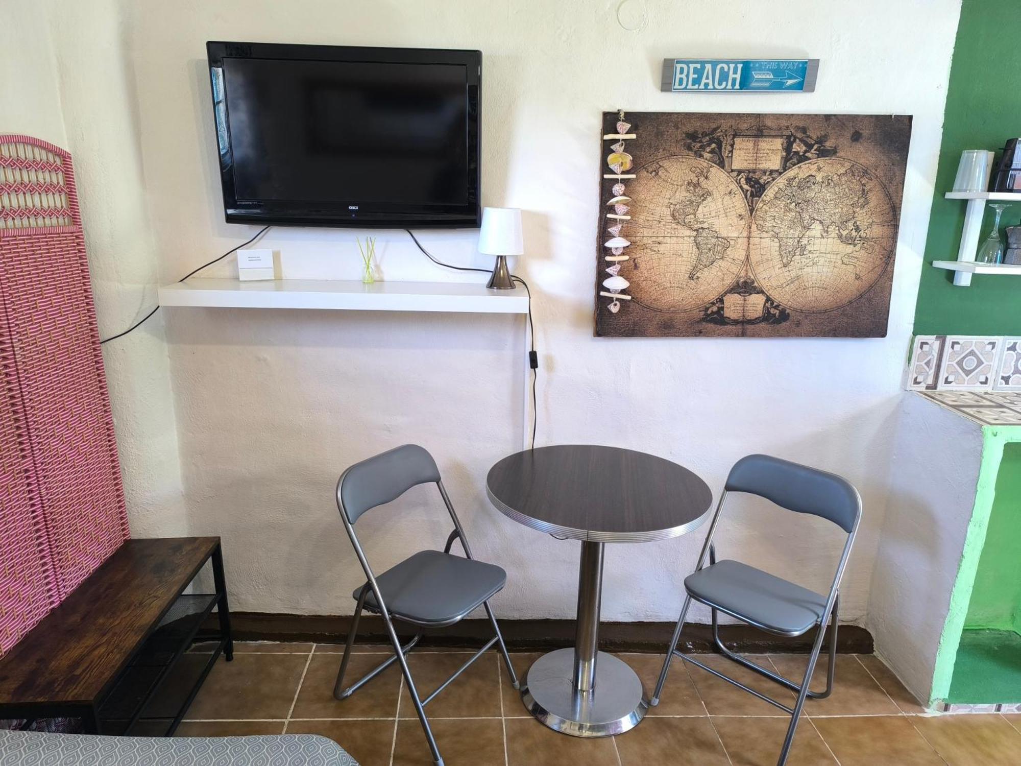 Seaside Double Room with Private Kitchen & Bathroom Algeciras Exterior photo